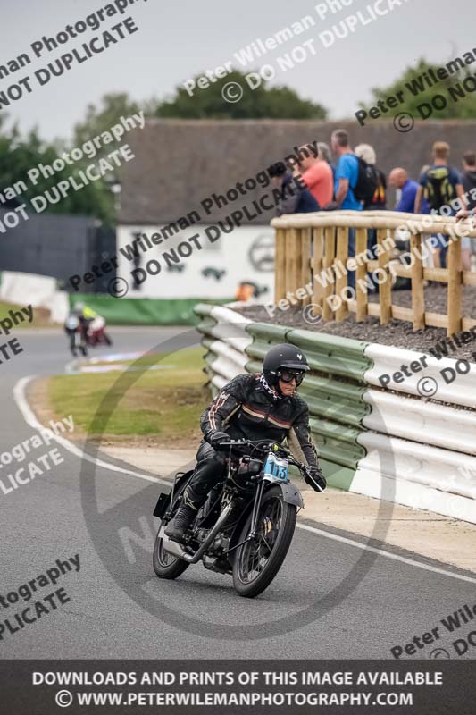 Vintage motorcycle club;eventdigitalimages;mallory park;mallory park trackday photographs;no limits trackdays;peter wileman photography;trackday digital images;trackday photos;vmcc festival 1000 bikes photographs